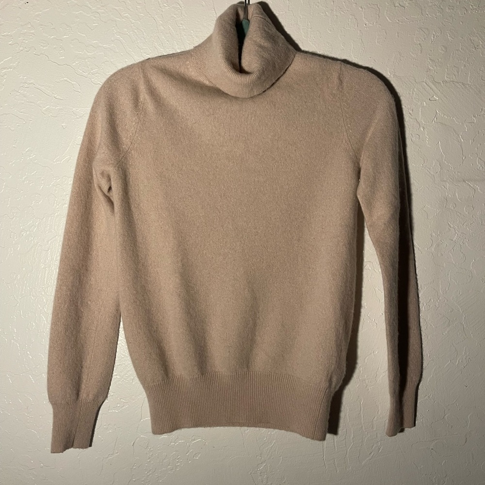 Neiman Marcus Cashmere Collection Sweater
